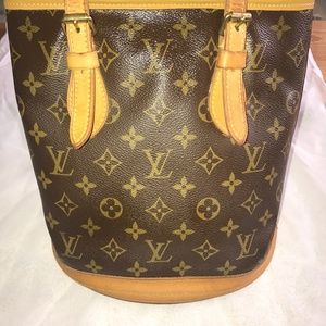 Authentic Louis Vuitton Petit Bucket Bag Monogram